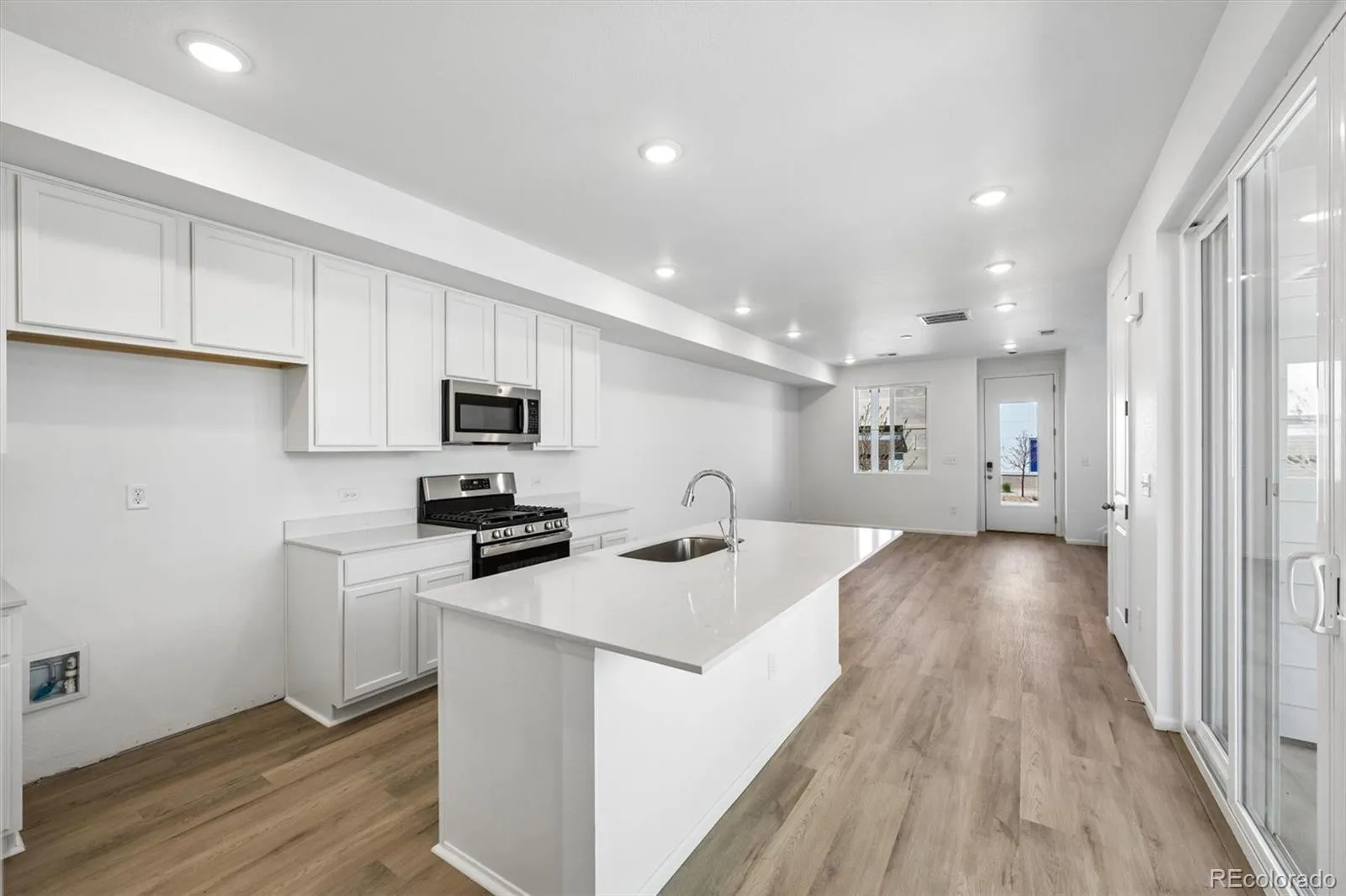 542 Pagosa Street Aurora CO 80017 MLS #REC9068298 05152026201449 1600 9