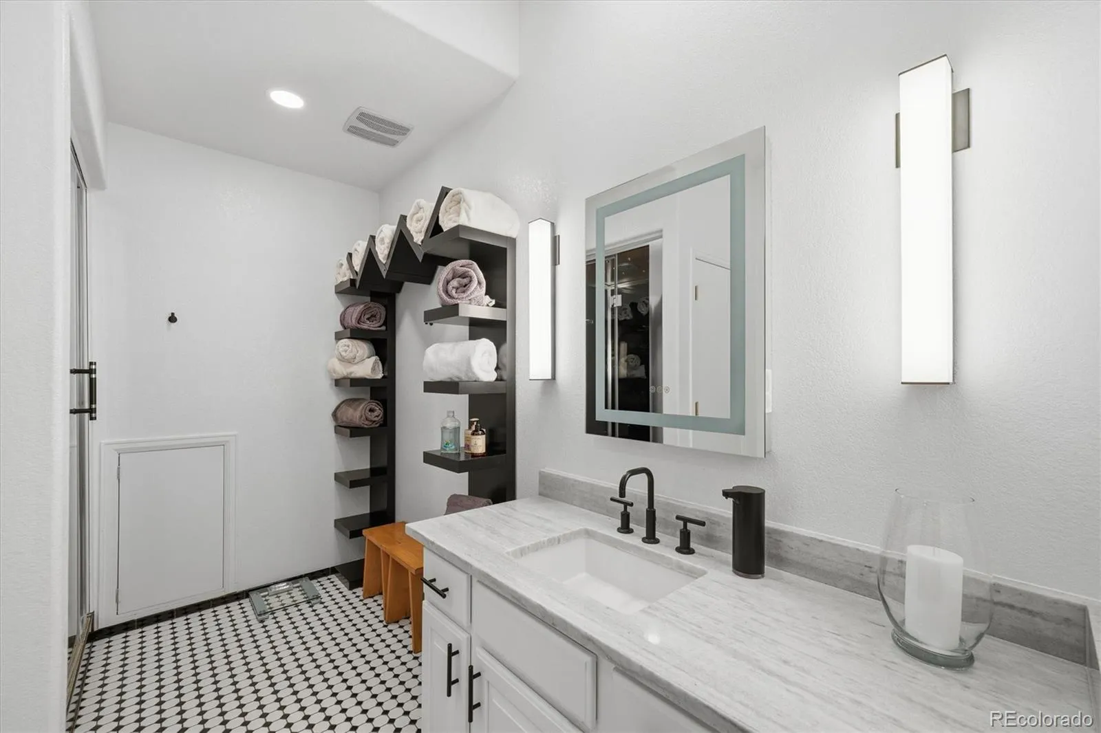 04072026162520 1600 35