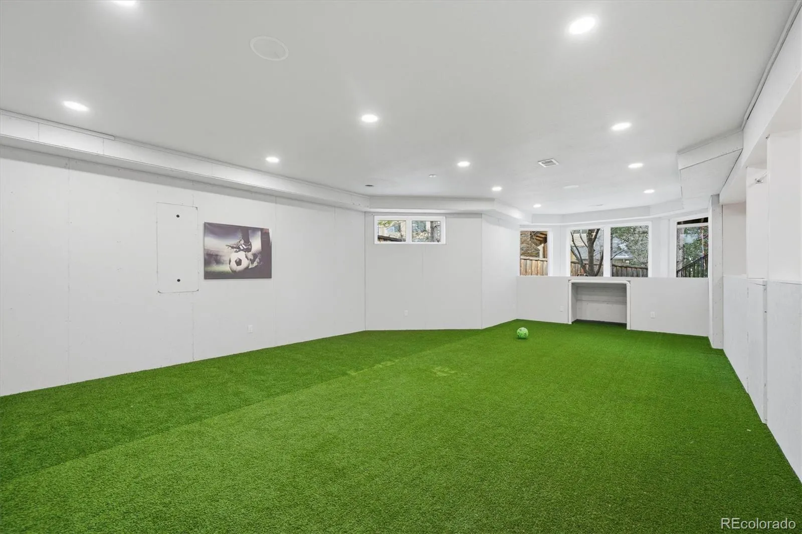 04072026162520 1600 37