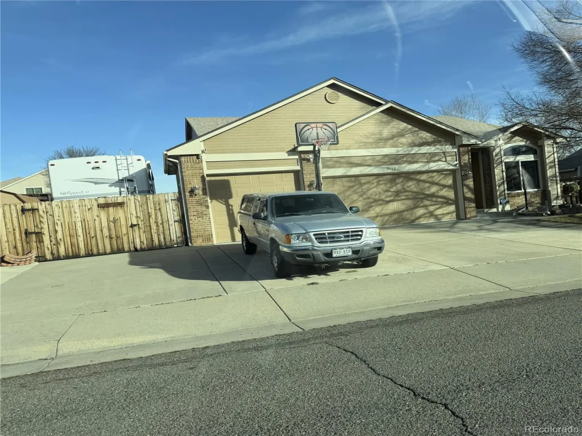 5372 YANK Way Arvada CO 80002 MLS #REC9070081 04242026165222 1200 25