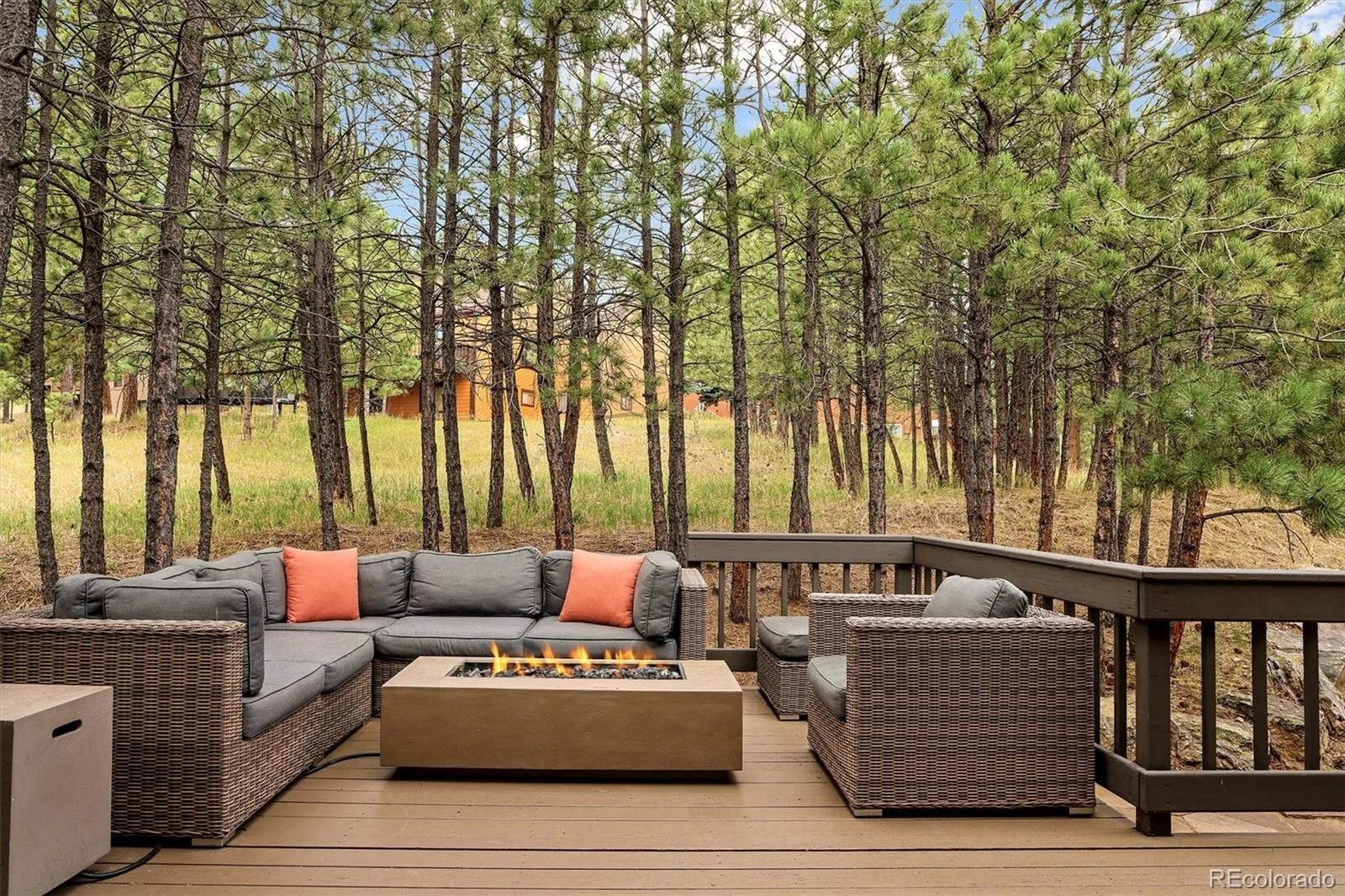 865 Aster Way Golden CO 80401 | MLS #REC9070717 08182026210037 1600 13