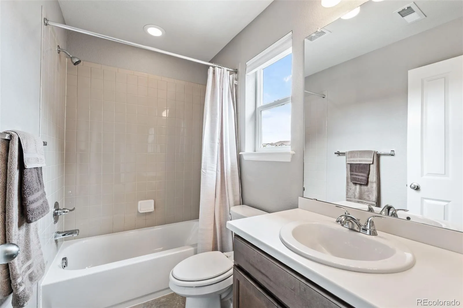1414 Castle Creek Circle Castle Rock CO 80104 | MLS #REC9071494 08312026165000 1600 21