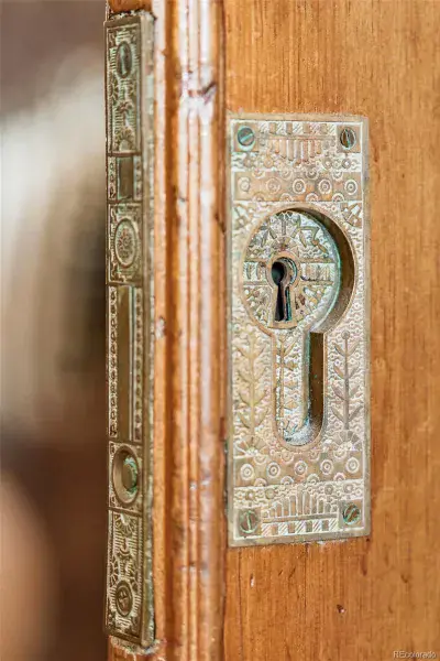 02282026011314 800 12