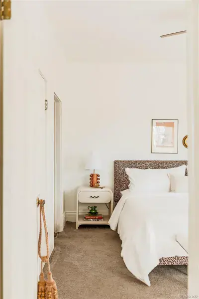 02282026011314 800 23