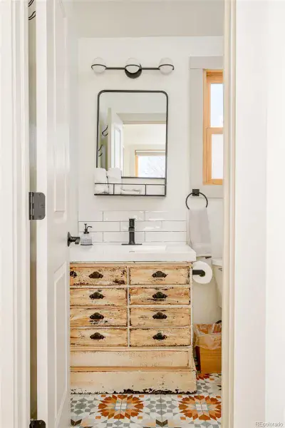 02282026011314 800 36