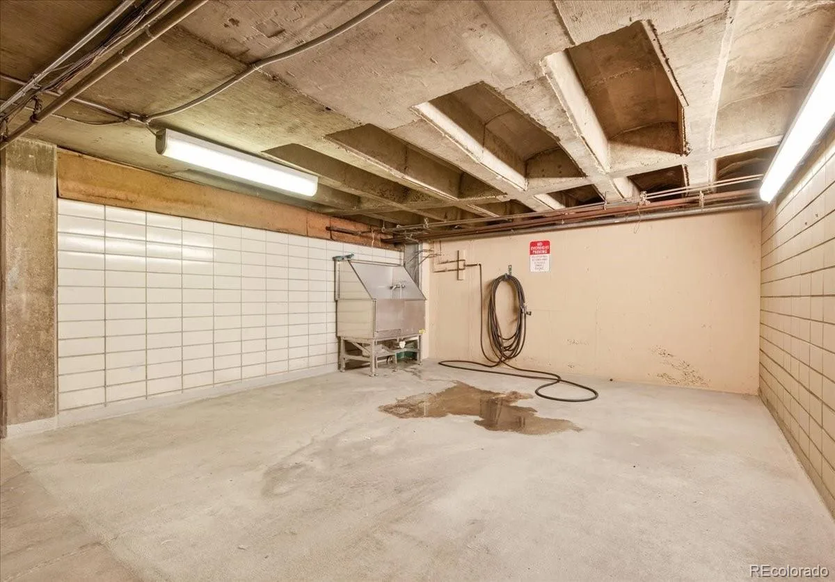 888 N Logan Street #10D Denver CO 80203 | MLS #REC9072356 06102026181545 1200 32