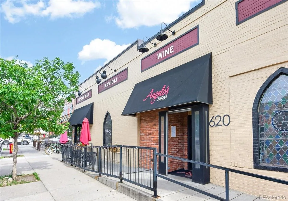 888 N Logan Street #10D Denver CO 80203 | MLS #REC9072356 06102026181545 1200 46