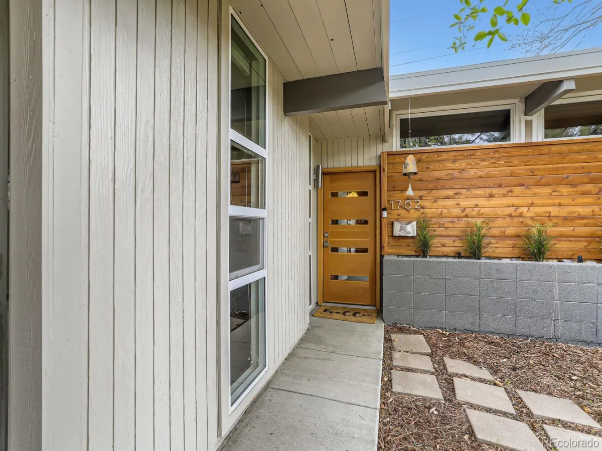 1762 S Jasmine Street Denver CO 80224 MLS #REC9073244 05112026174952 1200 13