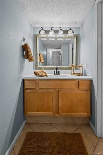 3121 S Tamarac Drive #K 106 Denver CO 80231 | MLS #REC9073901 08152026005523 800 9