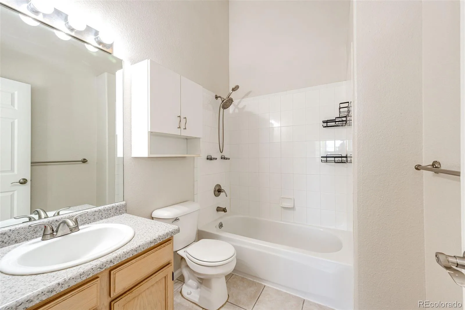 4572 S Crystal Way #B Aurora CO 80015 | MLS #REC9077343 06172026121924 1600 18