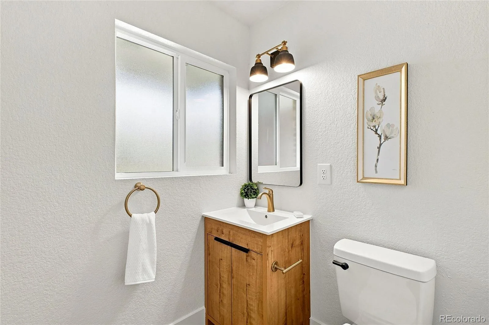7042 E Wesley Avenue Denver CO 80224 | MLS #REC9077898 10102026025117 1600 19