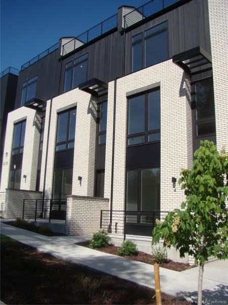 1230 N ZENOBIA Street #6 Denver CO 80204 | MLS #REC9079003 07292026160834 800 2