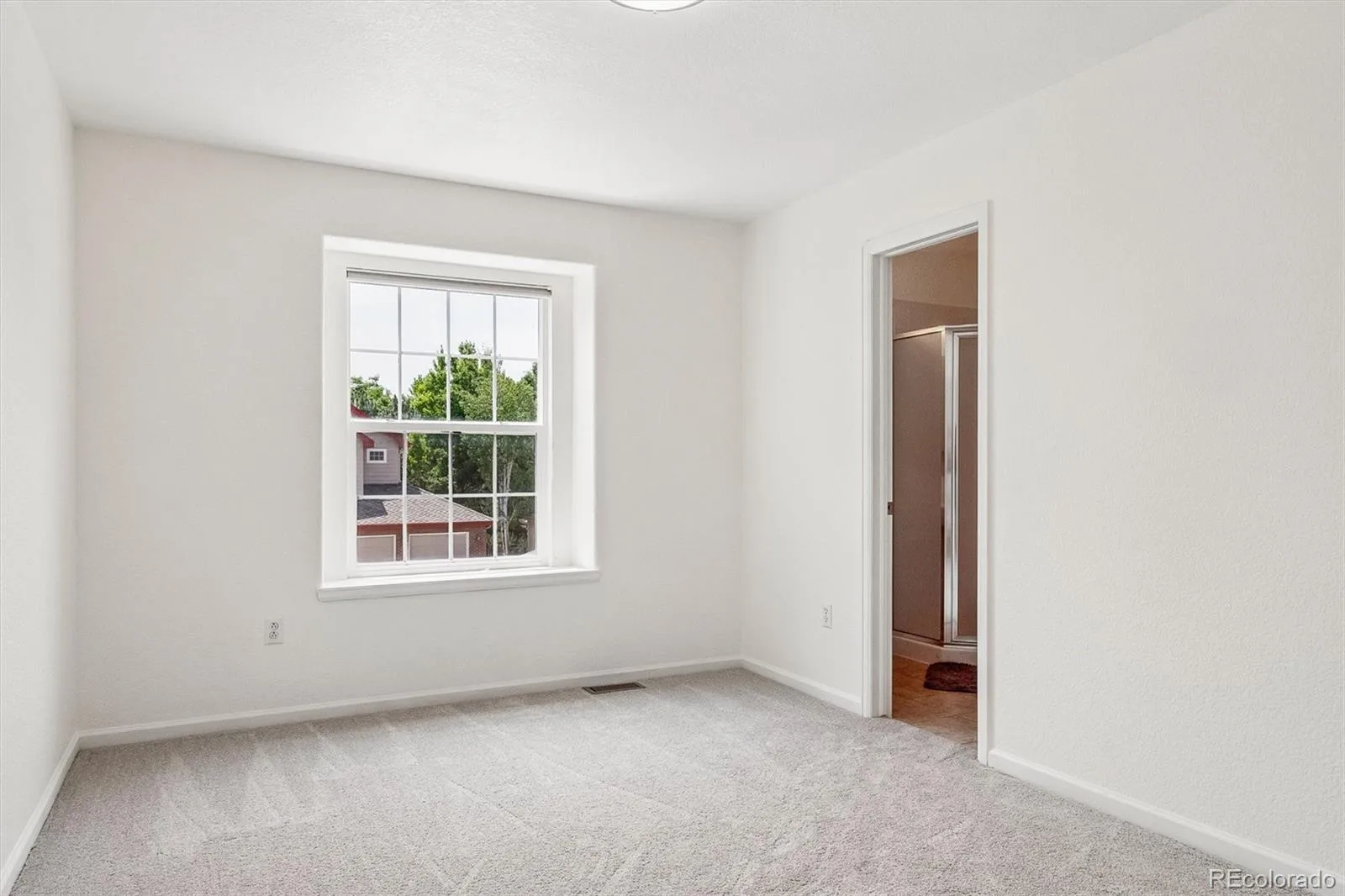 6129 S Newark Way Englewood CO 80111 | MLS #REC9080243 08112026172811 1600 21