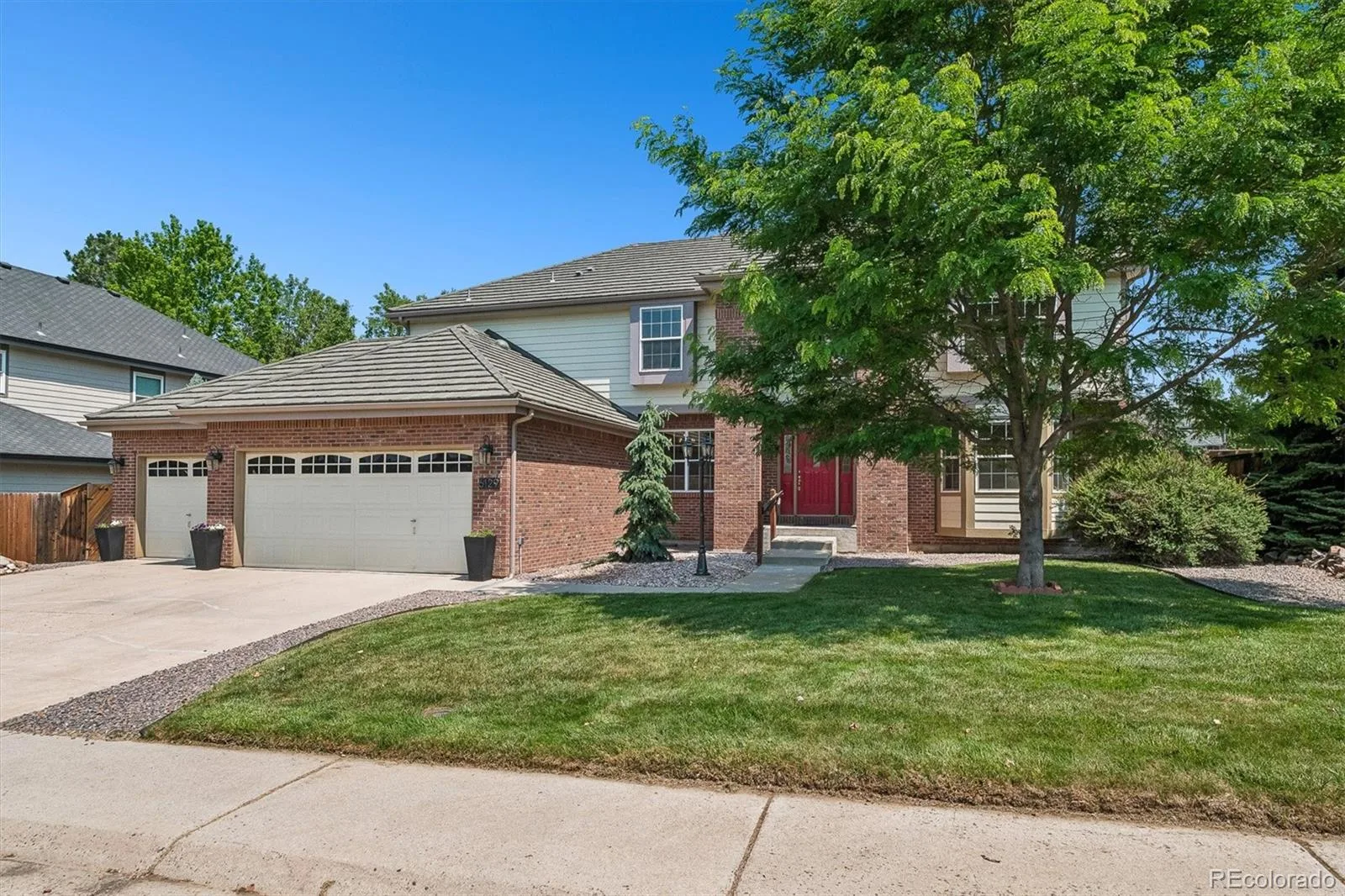 6129 S Newark Way Englewood CO 80111 | MLS #REC9080243 08112026172811 1600 48