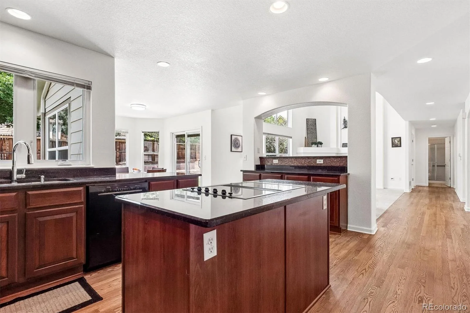 6129 S Newark Way Englewood CO 80111 | MLS #REC9080243 08112026172811 1600 9