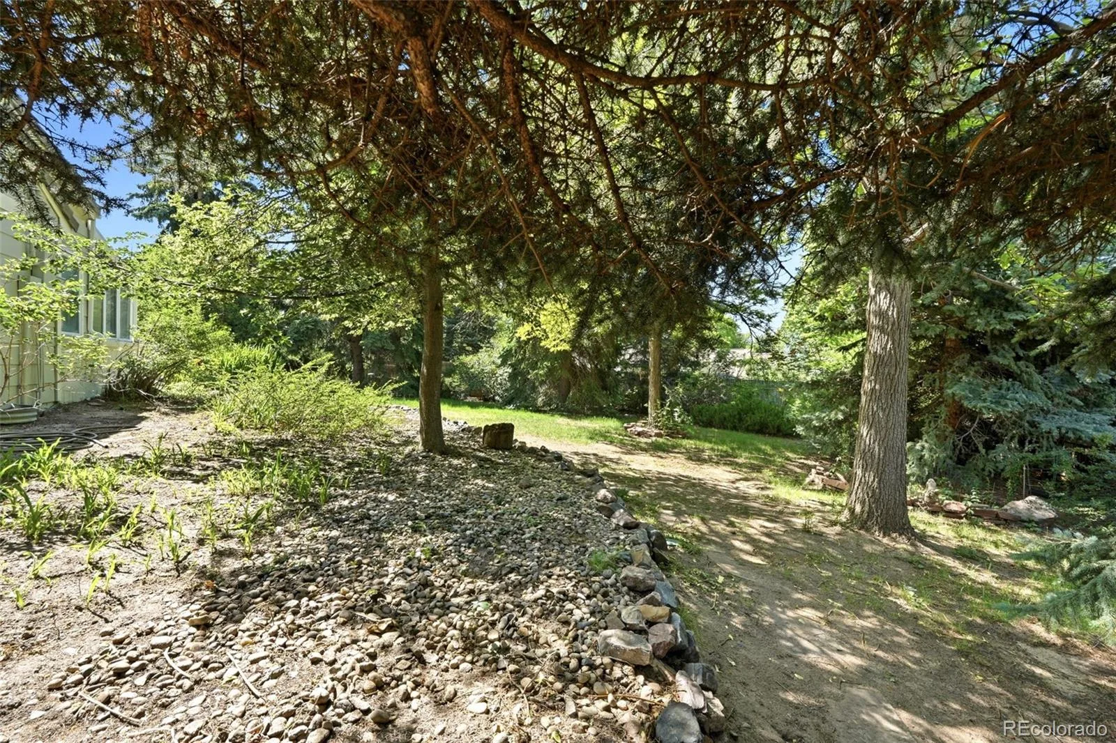 2713 S Paris Place Aurora CO 80014 MLS #REC9084372 06122026075007 1600 42