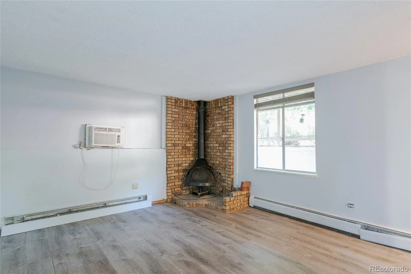 1525 S Holly Street #107 Denver CO 80222 | MLS #REC9086568 09222026142147 1600 11