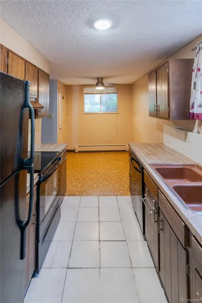 1525 S Holly Street #107 Denver CO 80222 | MLS #REC9086568 09222026142147 800 4