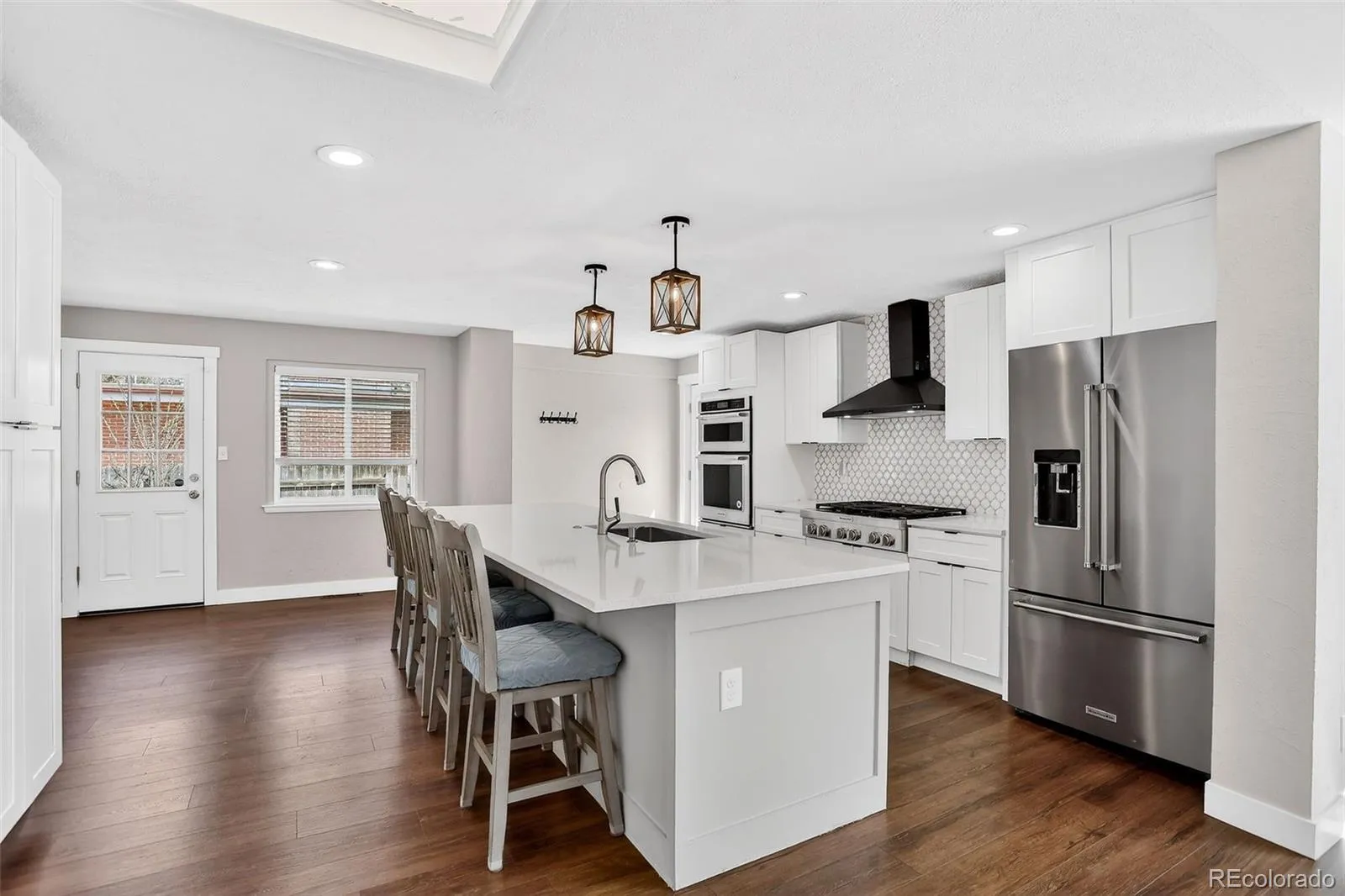 6174 S Fairfield Street Littleton CO 80120 MLS #REC9087318 05222026000706 1600 0
