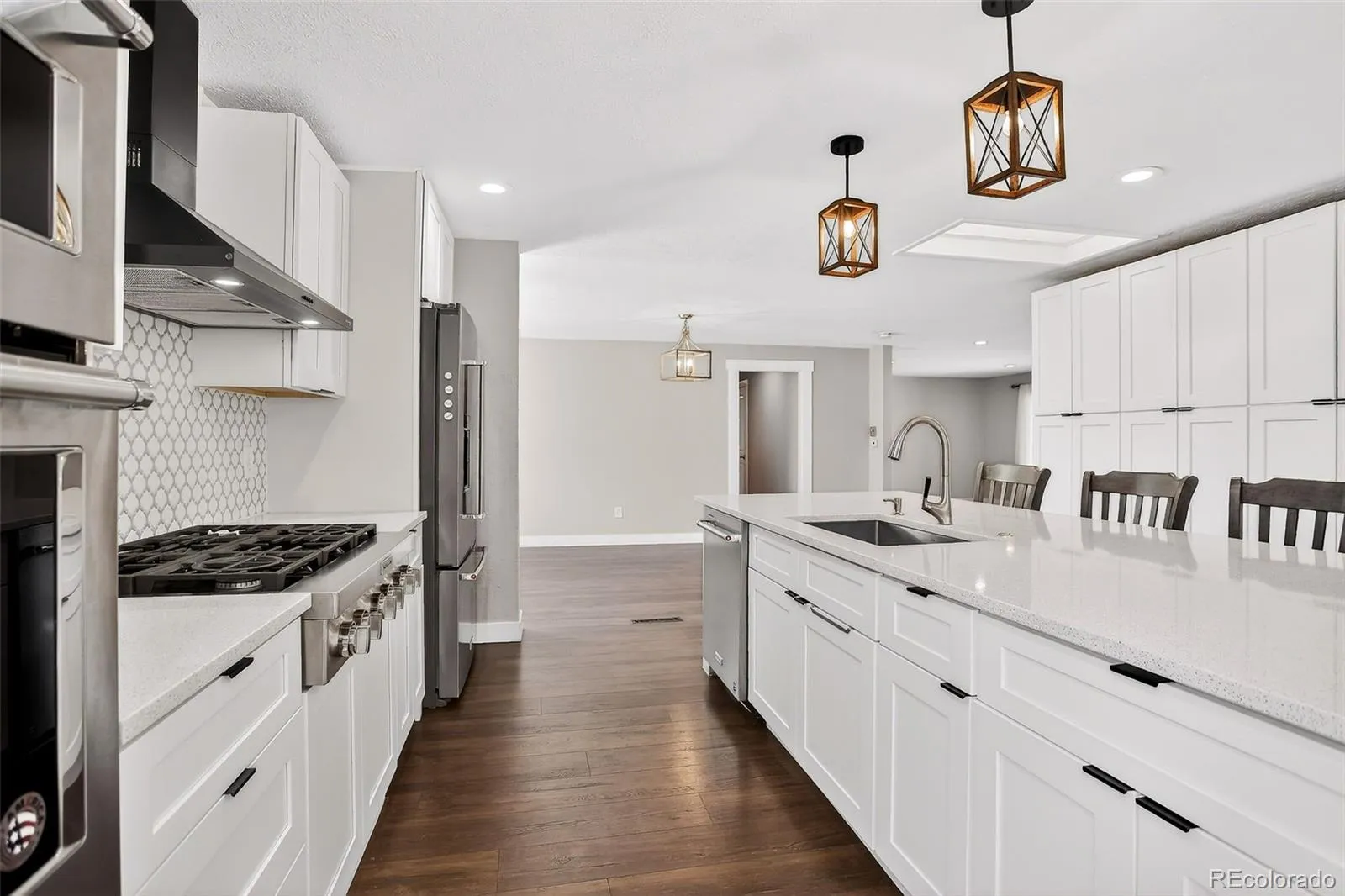6174 S Fairfield Street Littleton CO 80120 MLS #REC9087318 05222026000706 1600 2