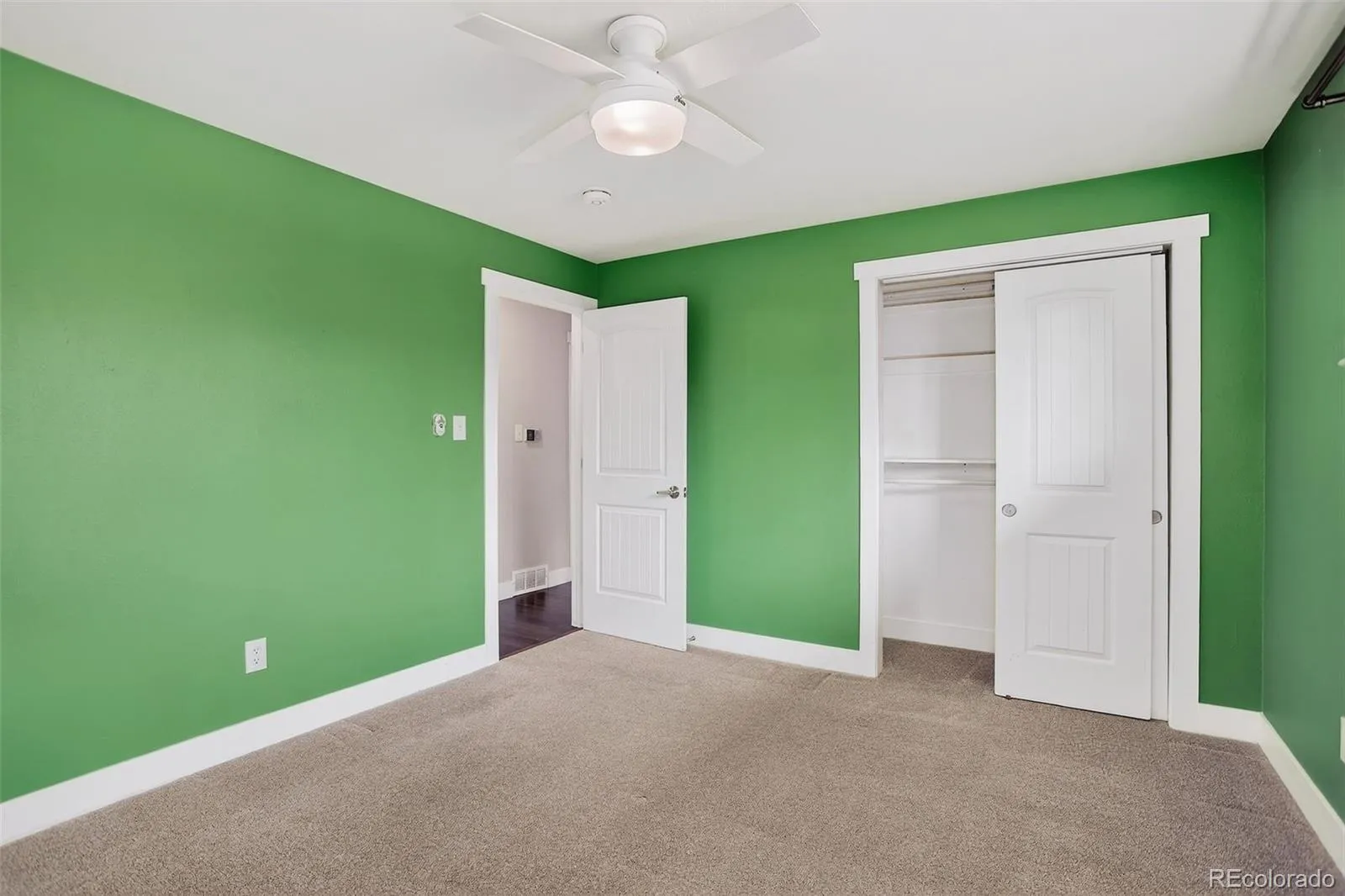 6174 S Fairfield Street Littleton CO 80120 MLS #REC9087318 05222026000706 1600 20