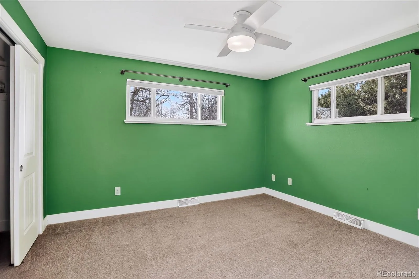 6174 S Fairfield Street Littleton CO 80120 MLS #REC9087318 05222026000706 1600 21