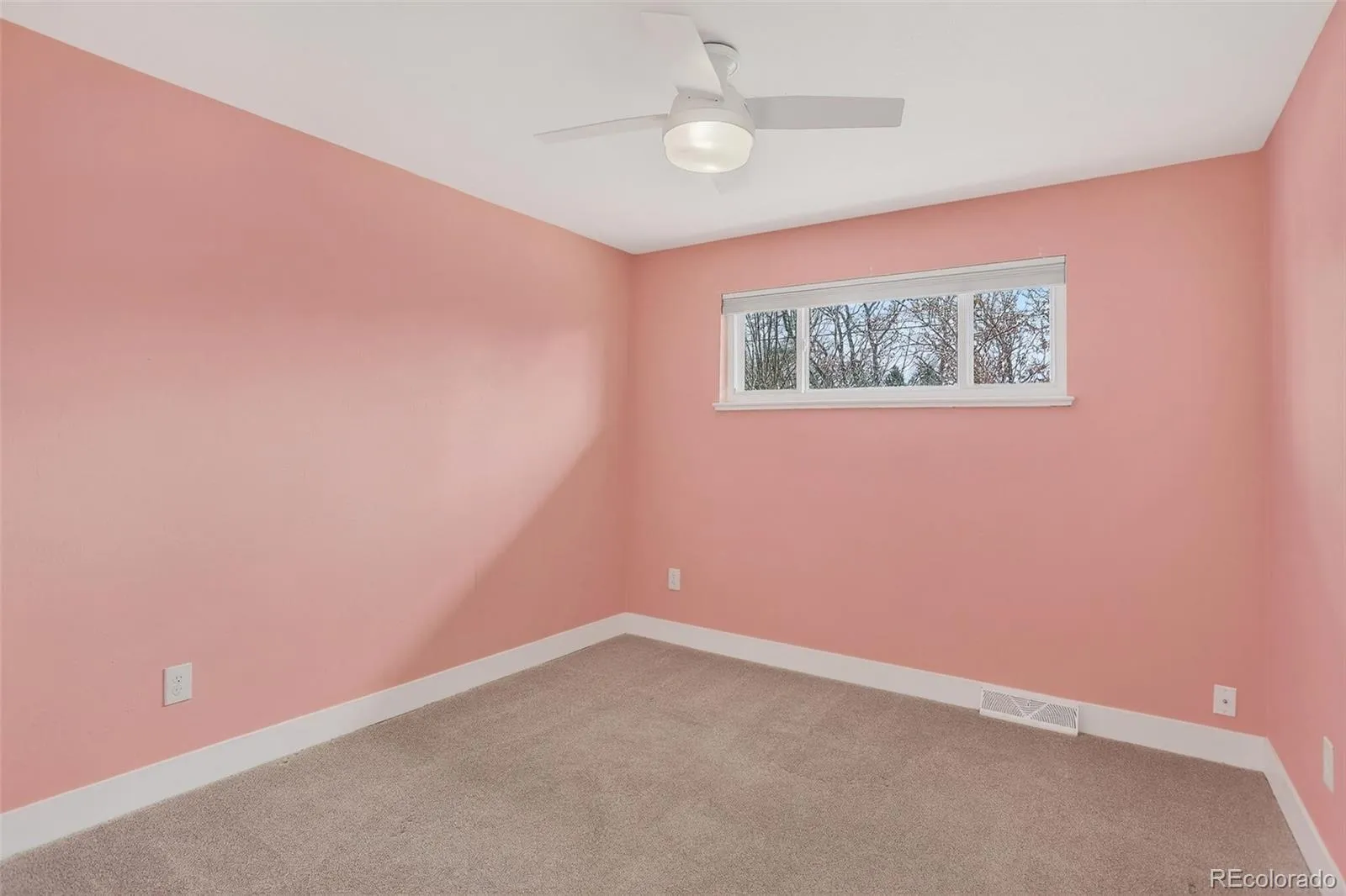 6174 S Fairfield Street Littleton CO 80120 MLS #REC9087318 05222026000706 1600 22