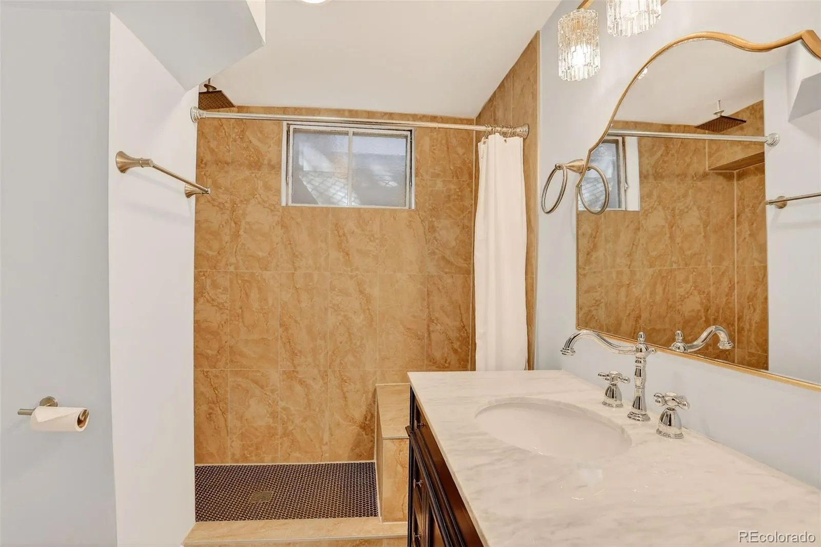 6174 S Fairfield Street Littleton CO 80120 MLS #REC9087318 05222026000706 1600 34