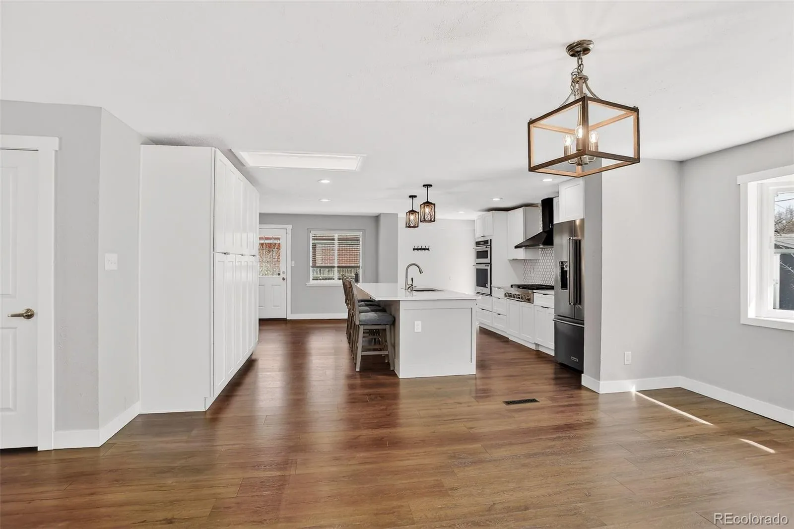 6174 S Fairfield Street Littleton CO 80120 MLS #REC9087318 05222026000706 1600 6