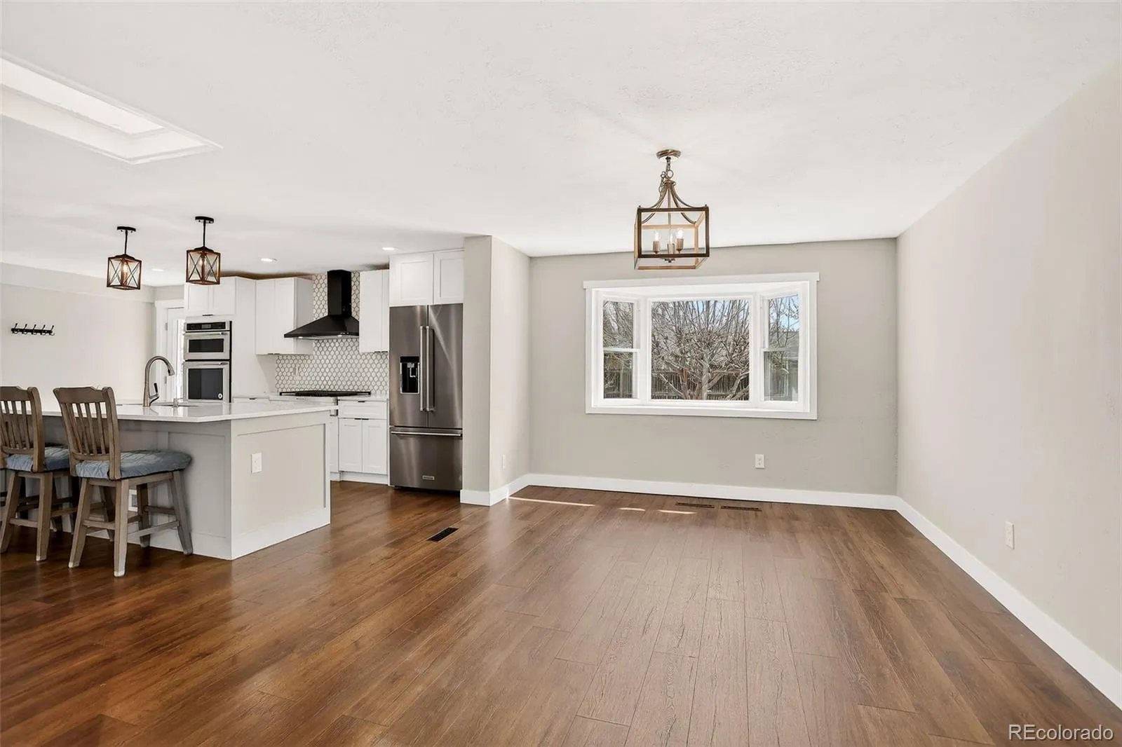 6174 S Fairfield Street Littleton CO 80120 MLS #REC9087318 05222026000706 1600 8