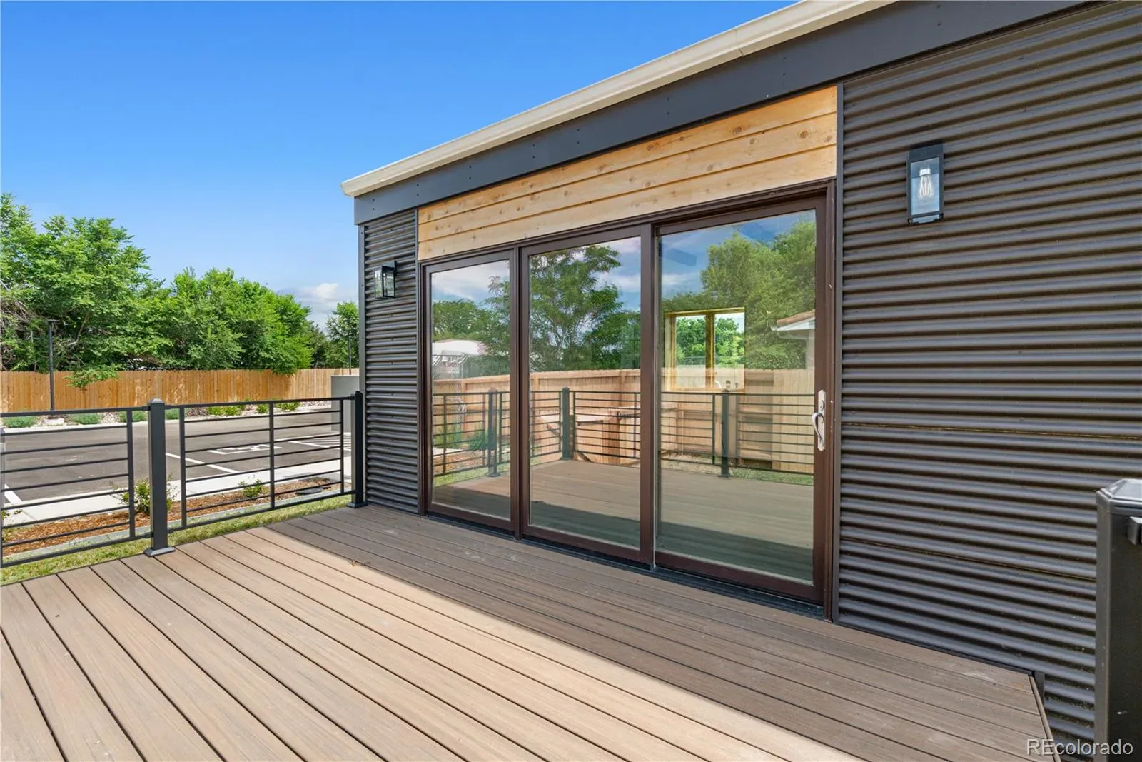 1959 Blackhawk Street Aurora CO 80011 MLS #REC9087951 03292026160124 1600 1