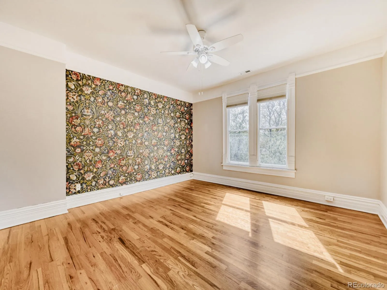 1350 Gaylord Street Denver CO 80206 MLS #REC9091118 04252026002806 1600 18