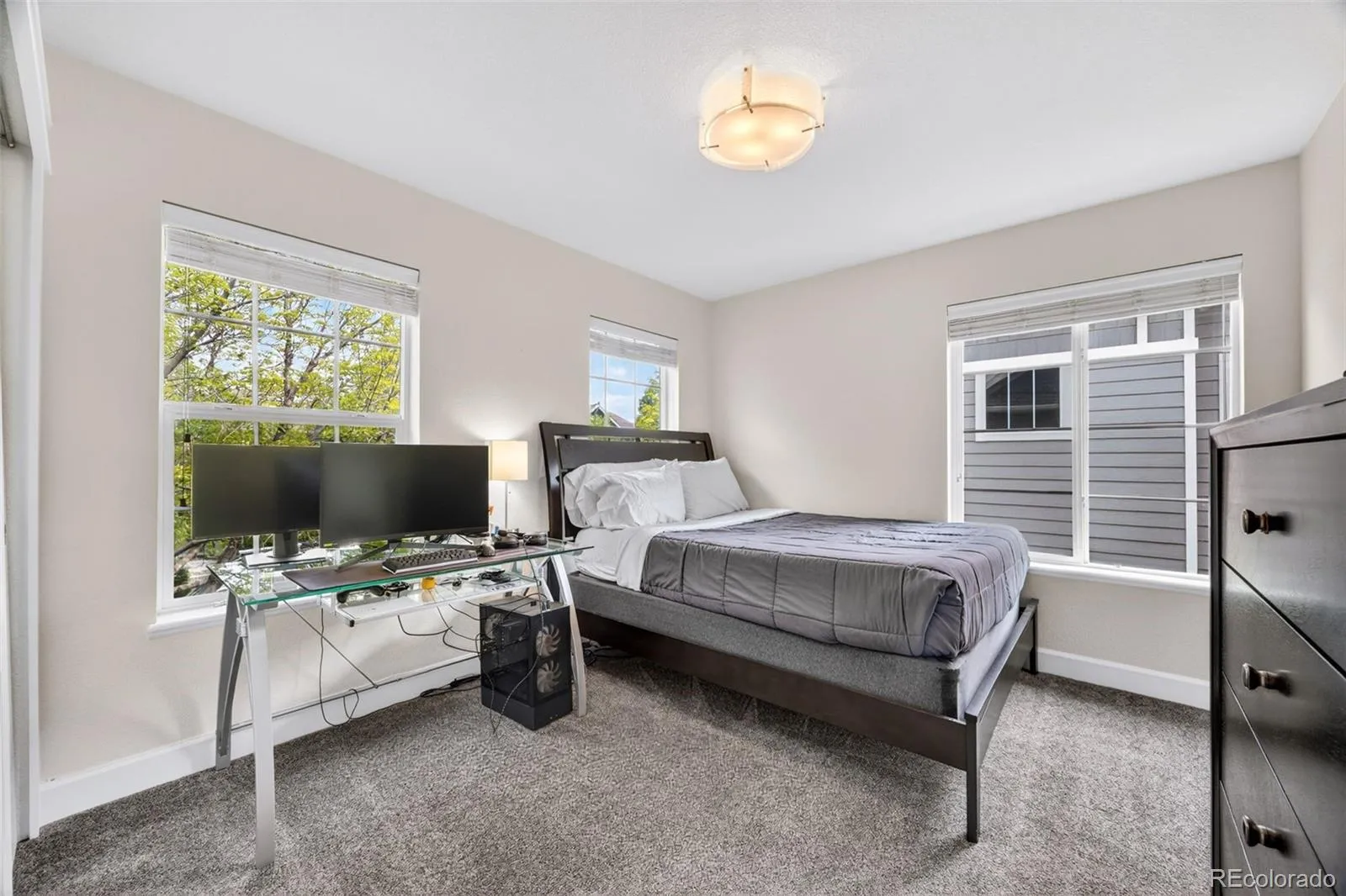 2651 N Valentia Street Denver CO 80238 MLS #REC9092307 05082026155750 1600 34