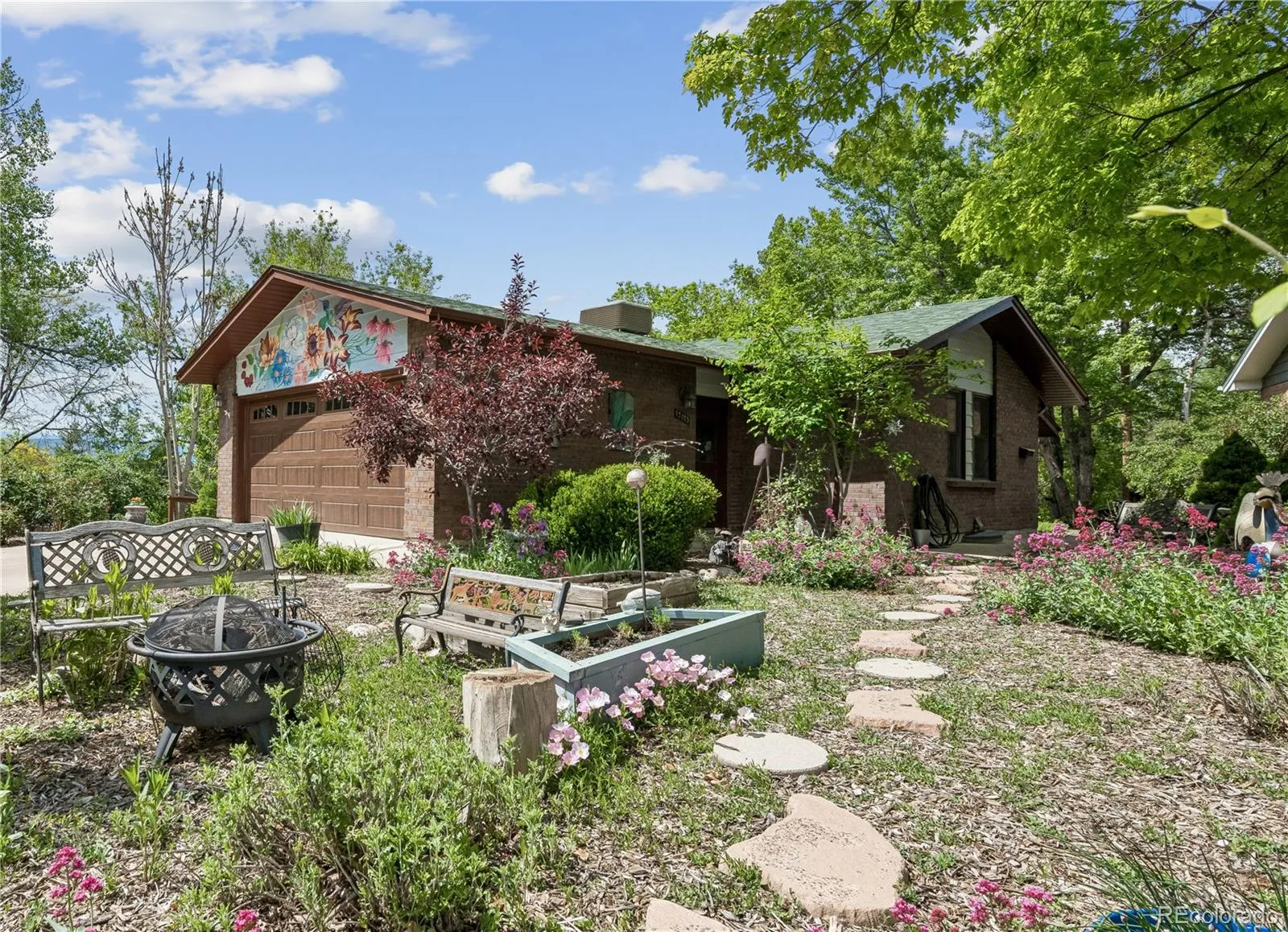 12173 W 27th Drive Lakewood CO 80215 MLS #REC9094497 05232026100432 1600 0