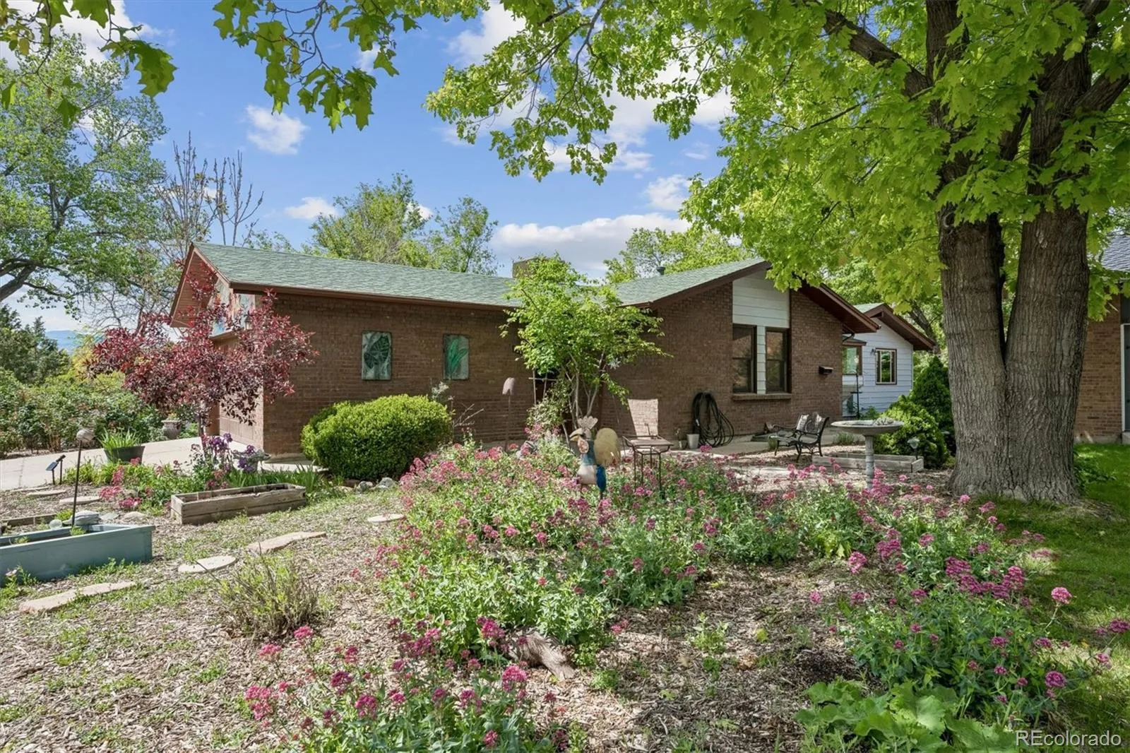 12173 W 27th Drive Lakewood CO 80215 MLS #REC9094497 05232026100432 1600 1