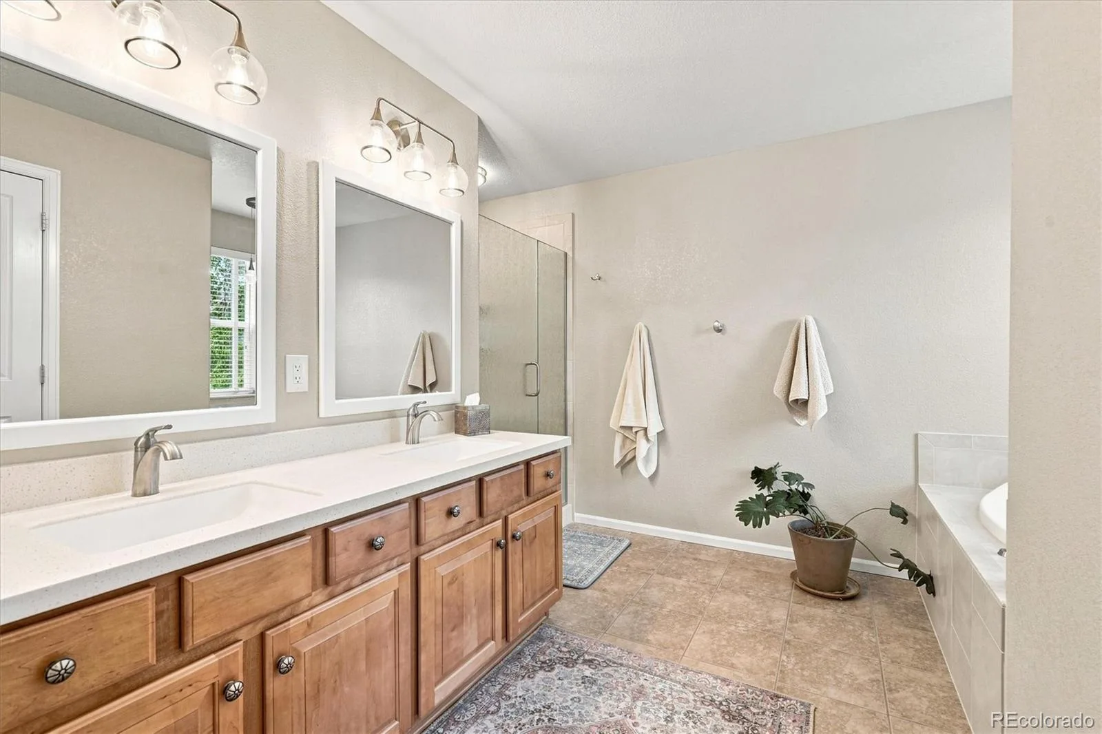 649 W Burgundy Street #C Highlands Ranch CO 80129 | MLS #REC9094534 08202026165032 1600 34