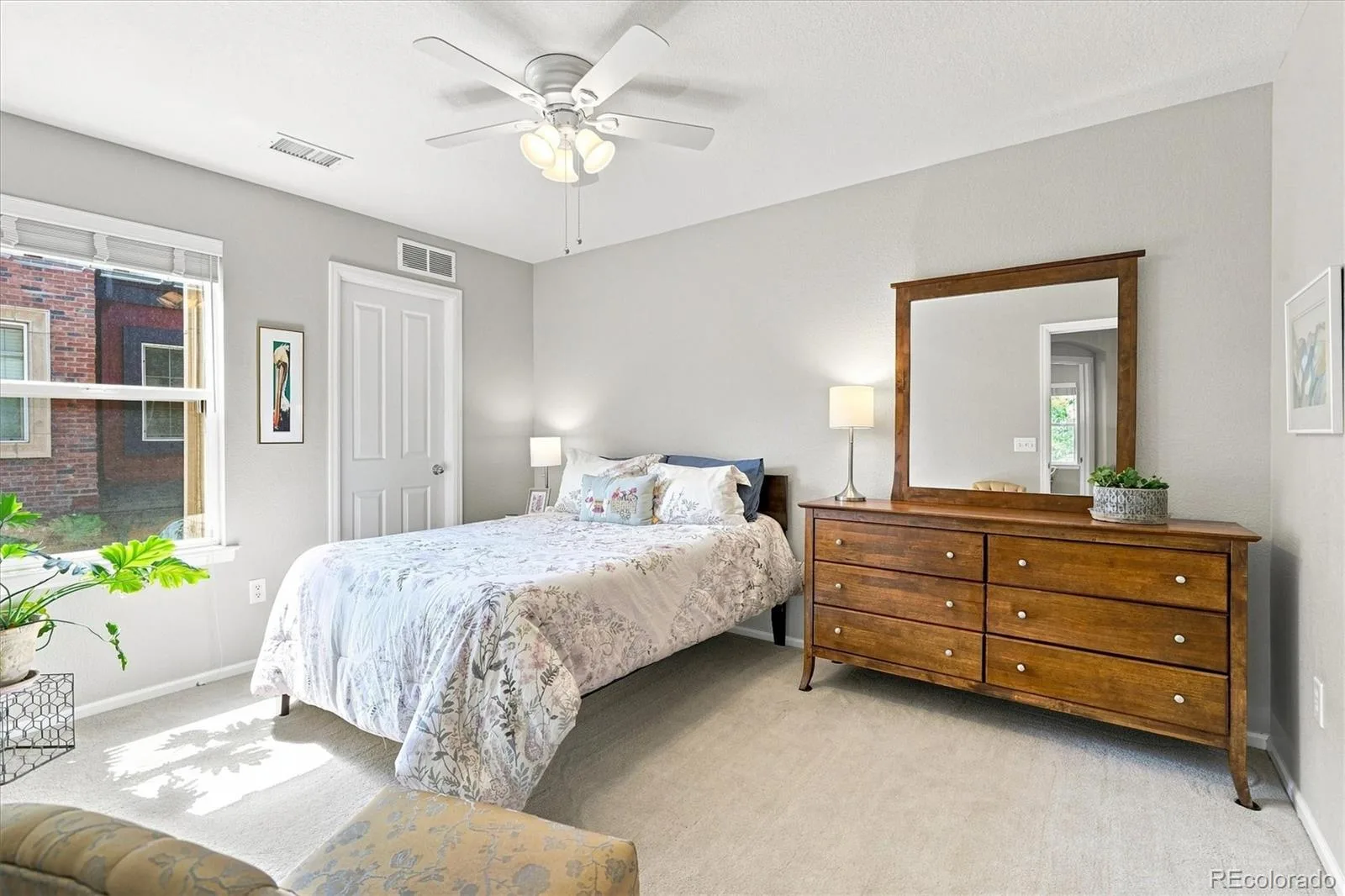 649 W Burgundy Street #C Highlands Ranch CO 80129 | MLS #REC9094534 08202026165032 1600 36