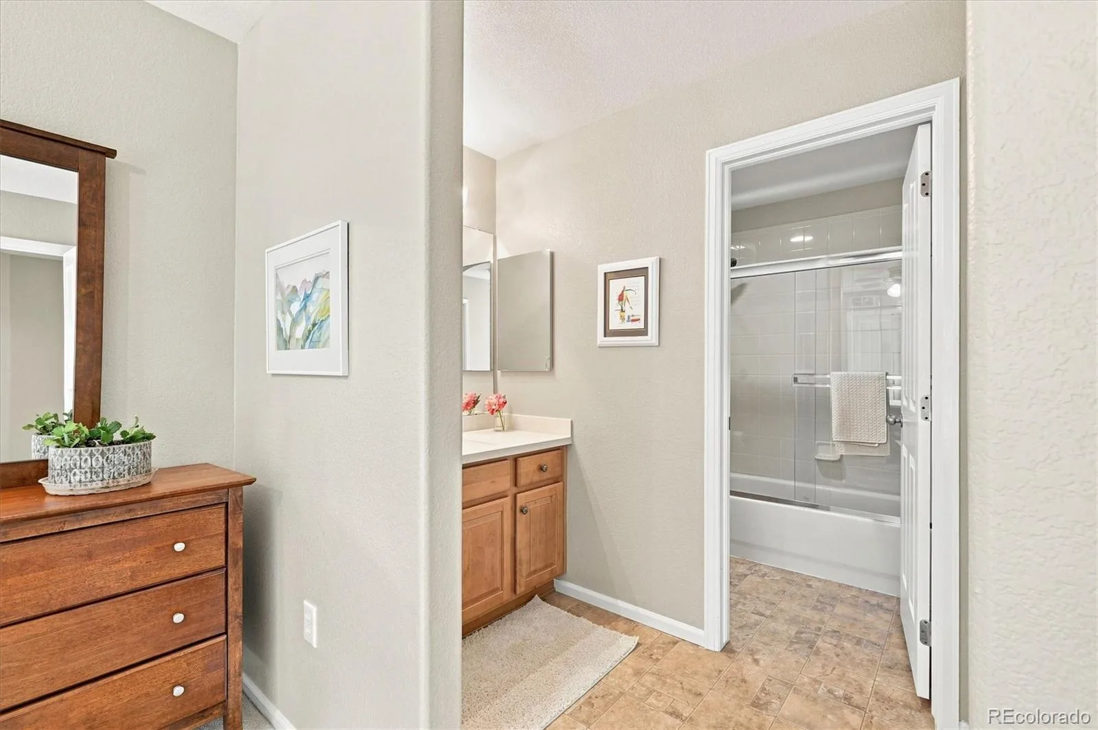 649 W Burgundy Street #C Highlands Ranch CO 80129 | MLS #REC9094534 08202026165032 1600 39