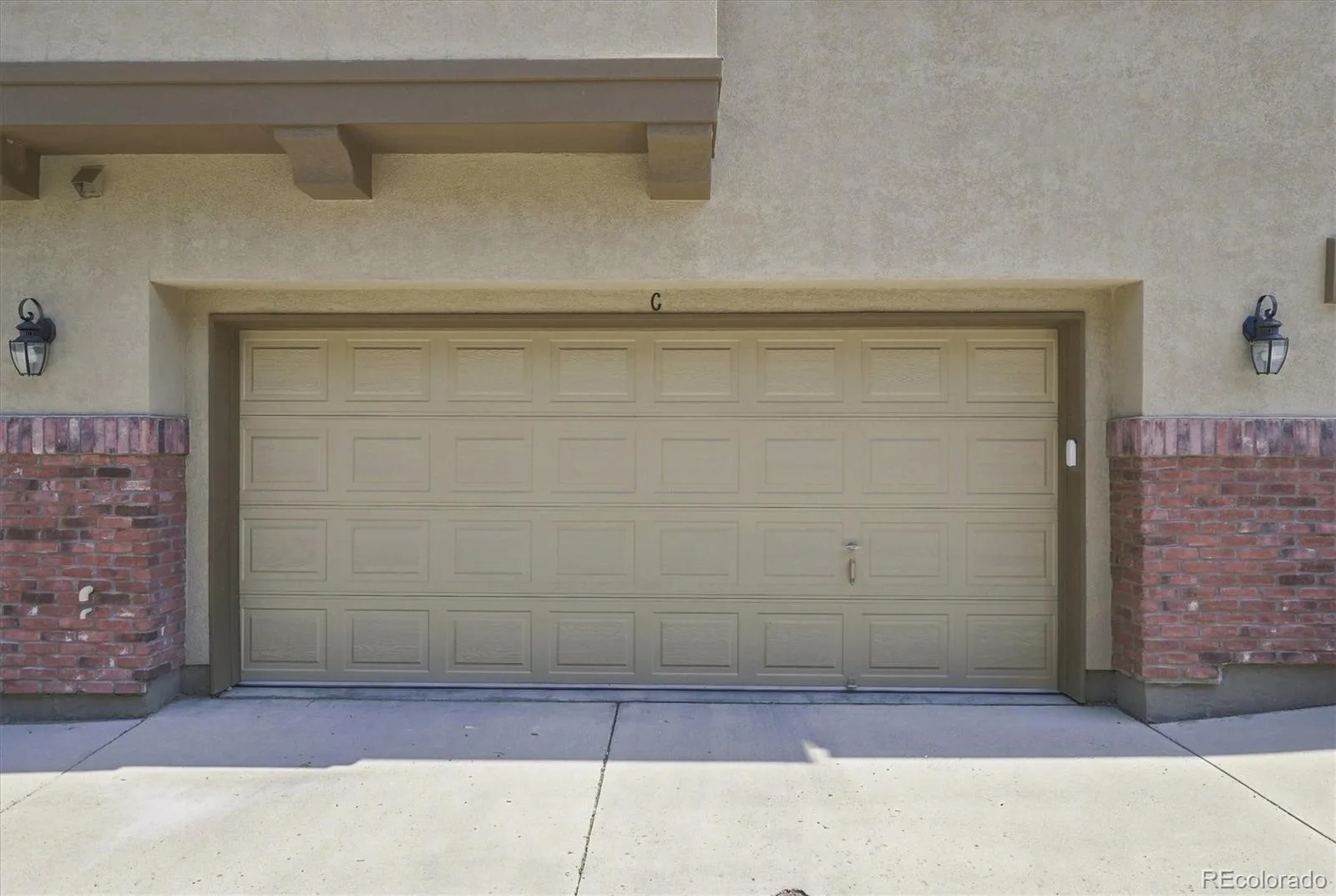 649 W Burgundy Street #C Highlands Ranch CO 80129 | MLS #REC9094534 08202026165032 1600 42