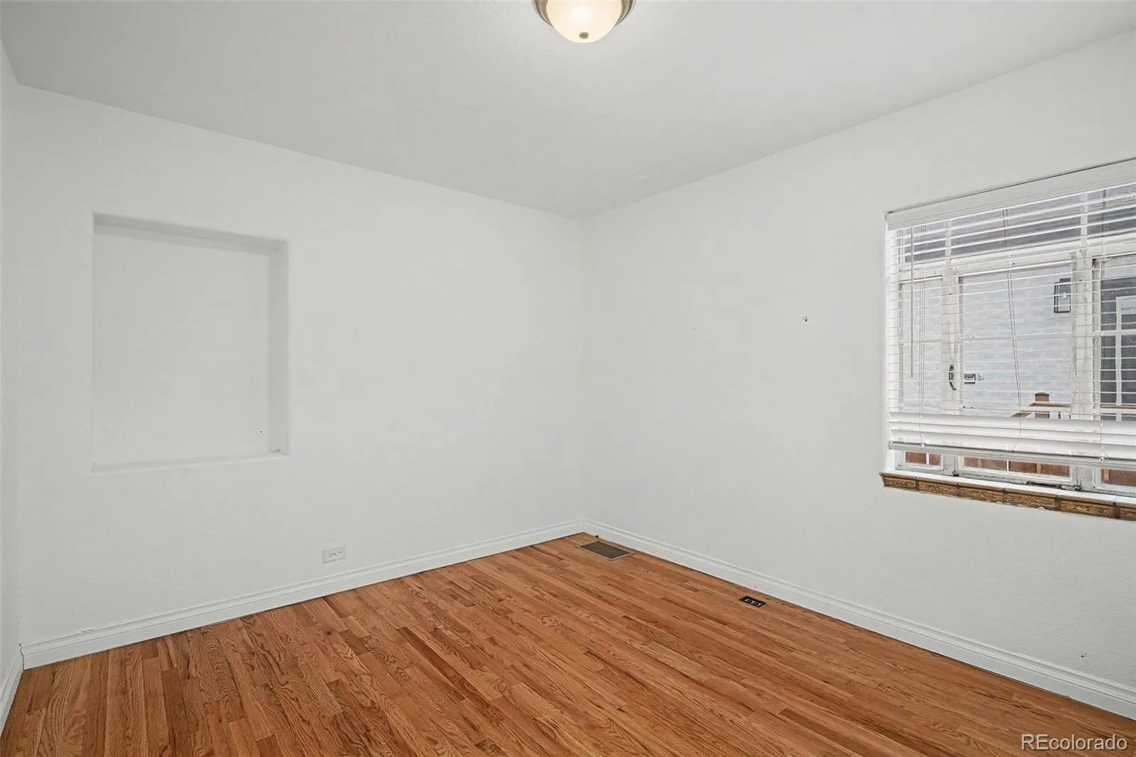 04162026200635 1600 12