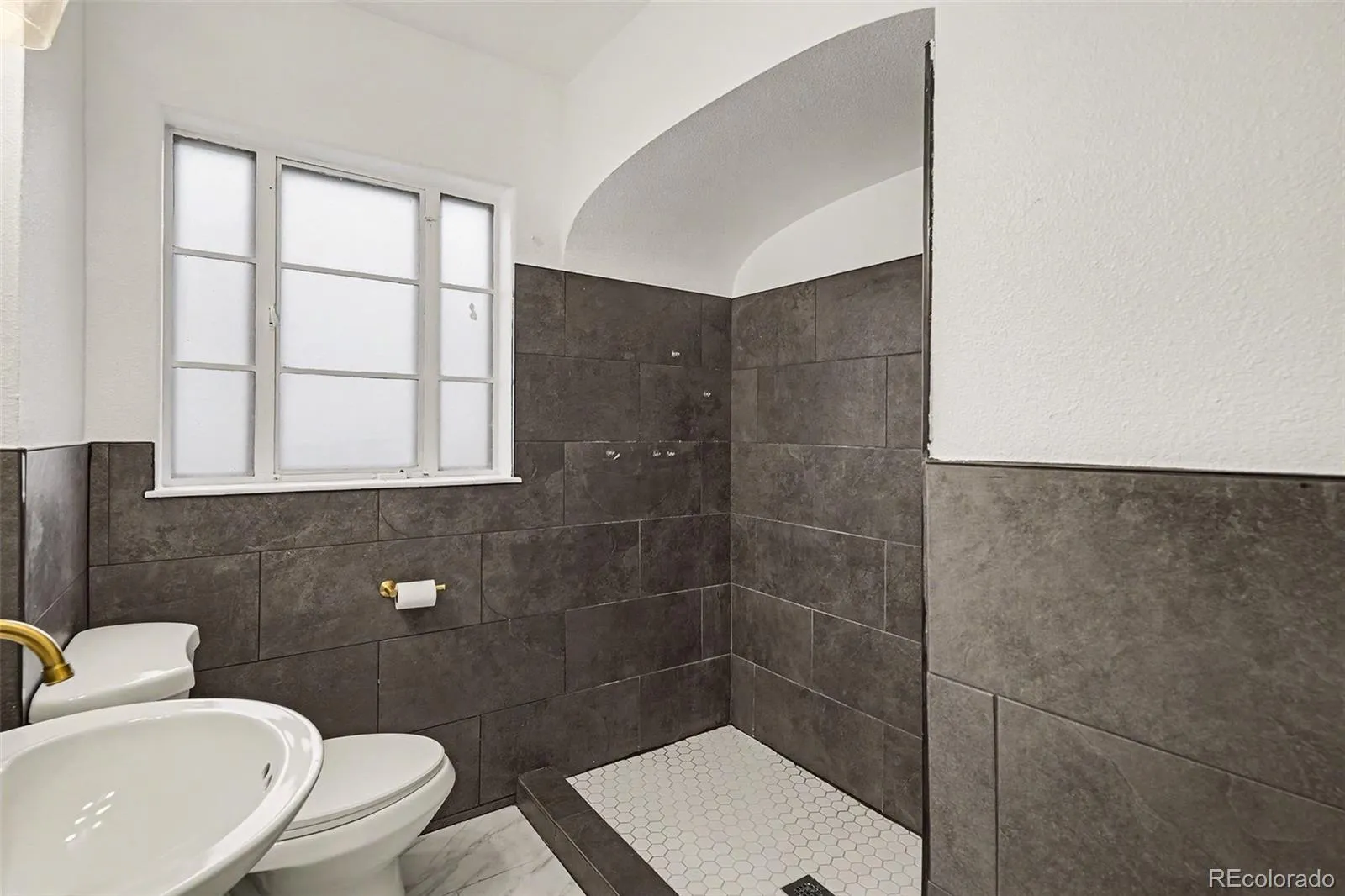 04162026200635 1600 14