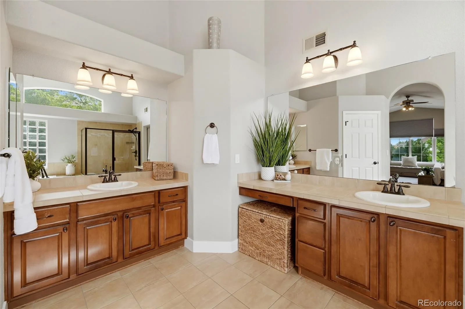 652 Cinnabar Lane Castle Rock CO 80108 | MLS #REC9095304 08142026023300 1600 21