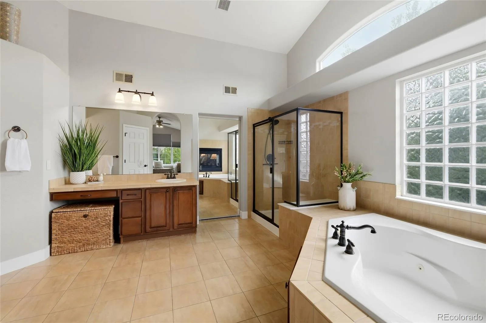 652 Cinnabar Lane Castle Rock CO 80108 | MLS #REC9095304 08142026023300 1600 3