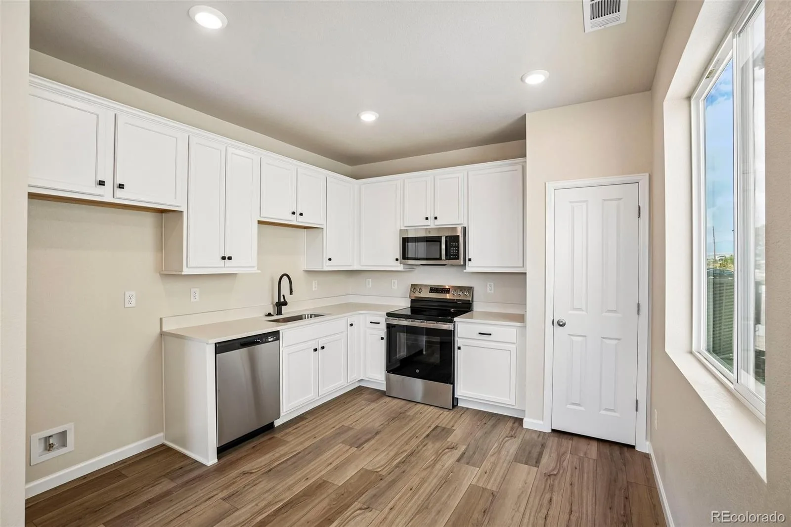 1478 Coral Place Longmont CO 80504 | MLS #REC9097088 08102026193214 1600 6