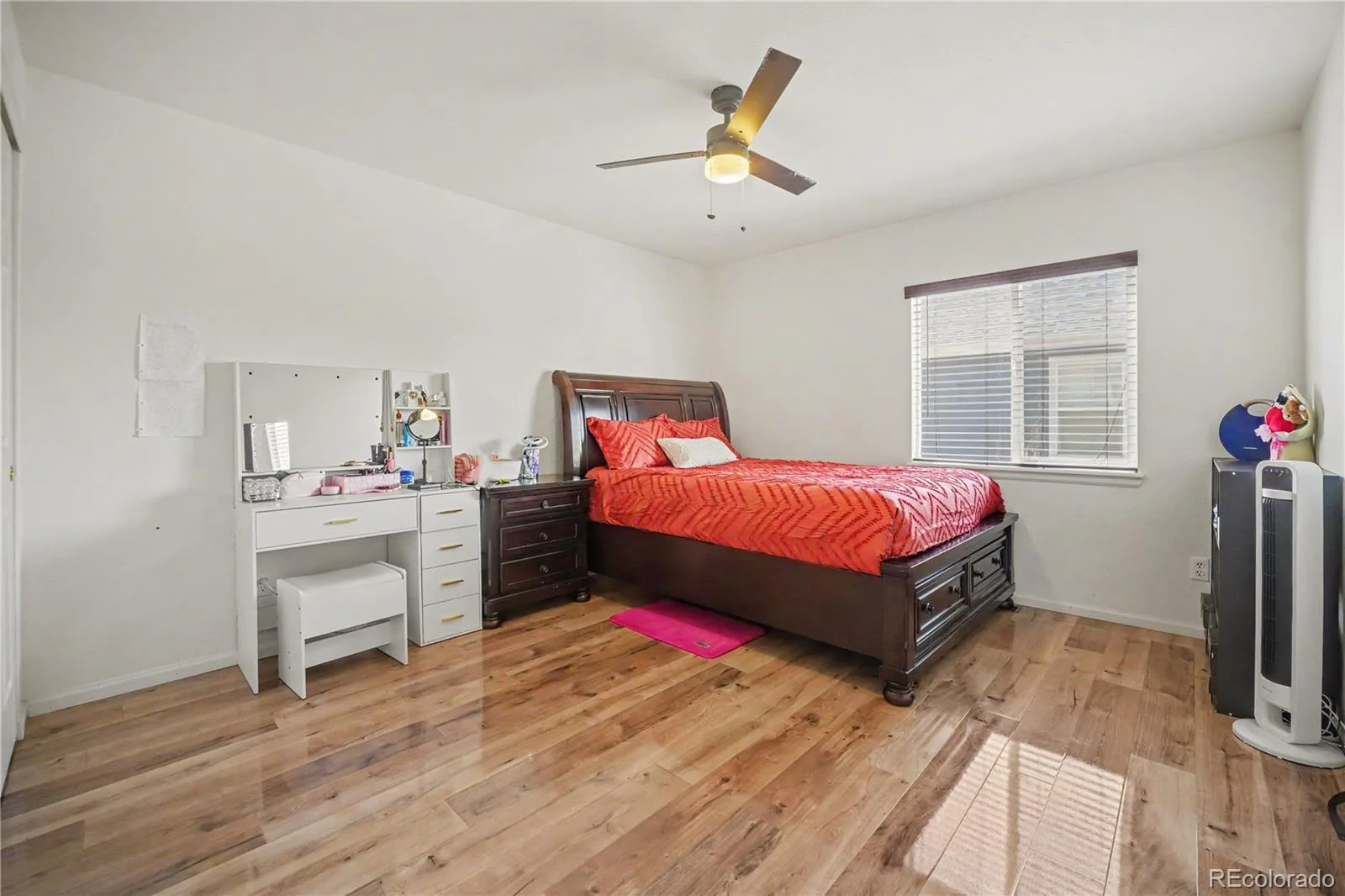 9204 W Radcliffe Place Littleton CO 80123 | MLS #REC9097798 08262026011527 1600 17