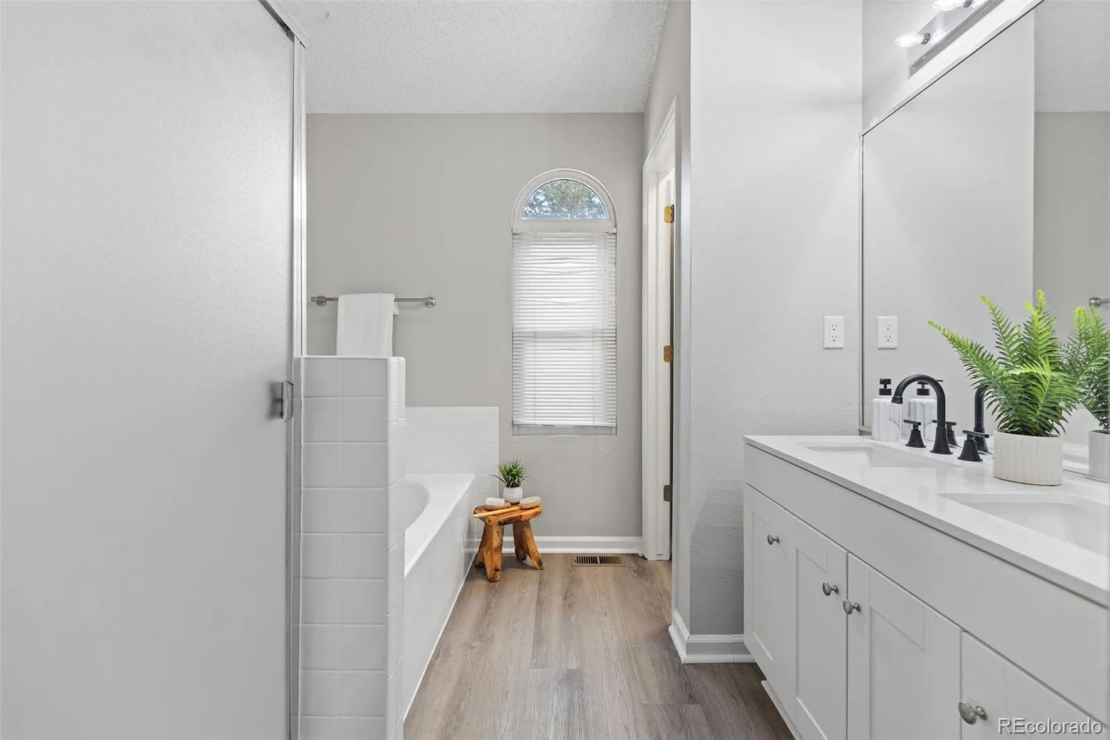 20922 E 43rd Avenue Denver CO 80249 | MLS #REC9098247 07212026211813 1600 18