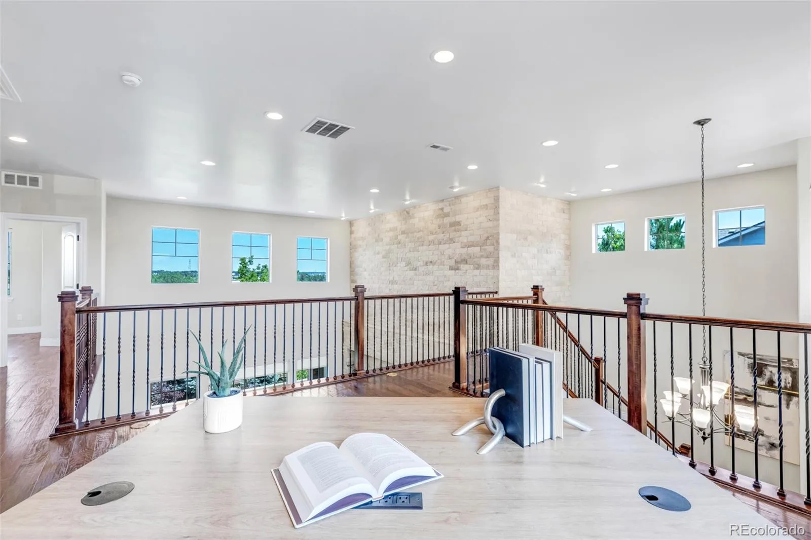 11890 W 39th Place Wheat Ridge CO 80033 | MLS #REC9099007 08272026144920 1600 33
