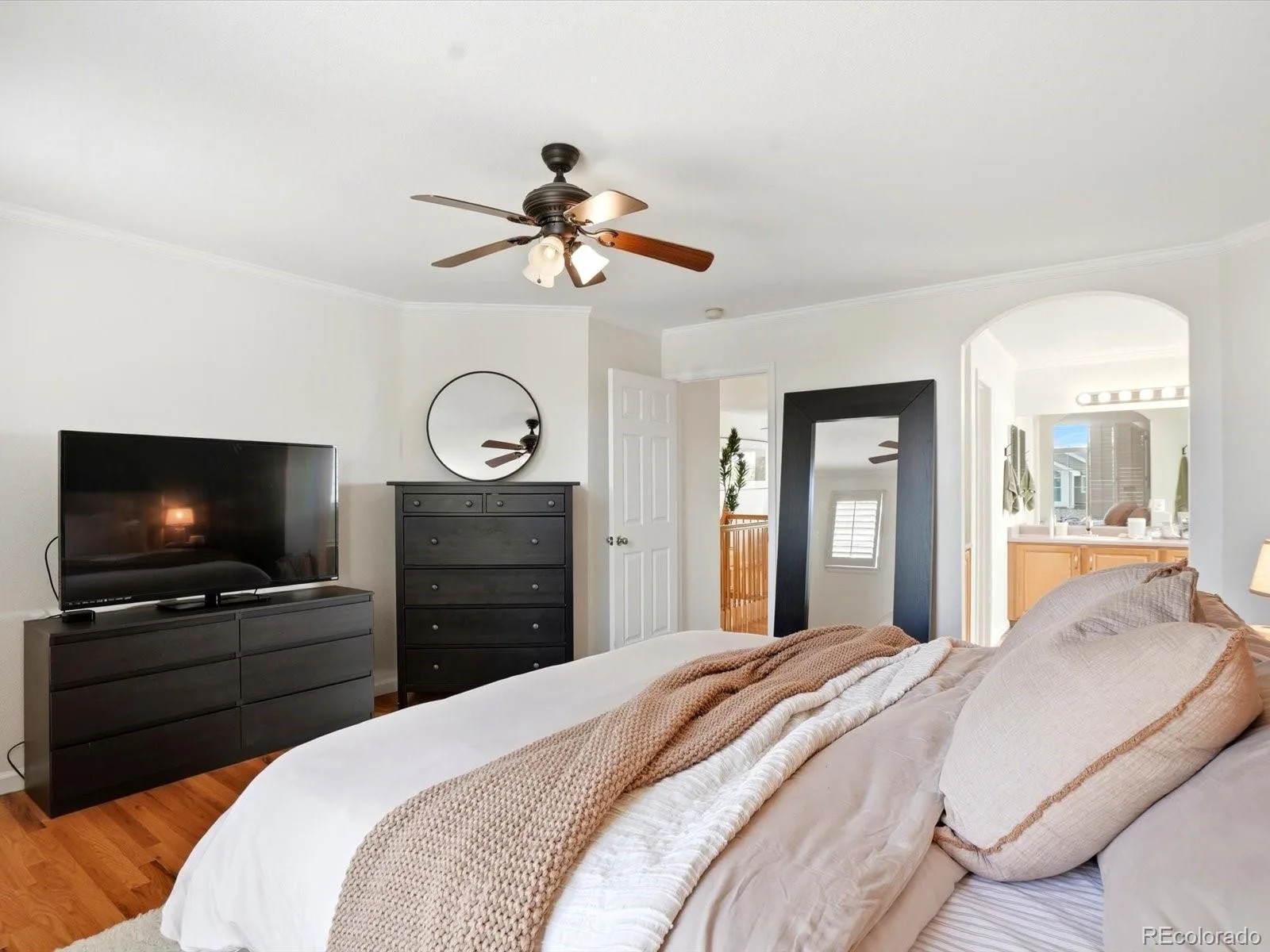 7444 E Villanova Place Denver CO 80231 MLS #REC9100424 06042026143841 1600 23