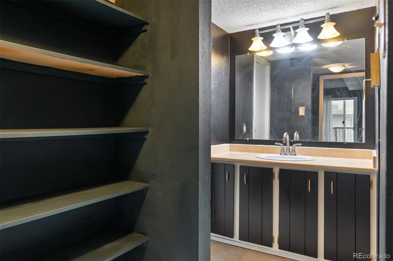 8060 E Girard Avenue #913 Denver CO 80231 MLS #REC9100535 05202026232448 1600 13