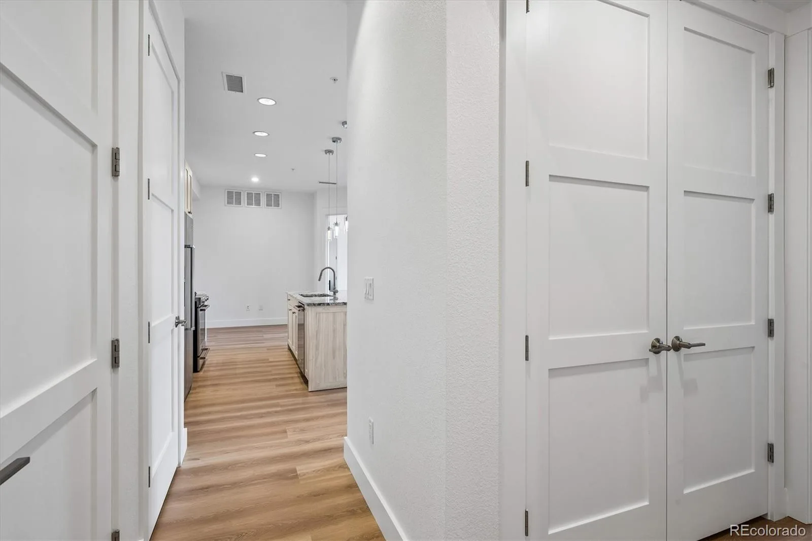 4885 S Monaco Street #207 Denver CO 80237 | MLS #REC9100680 09242026181904 1600 20